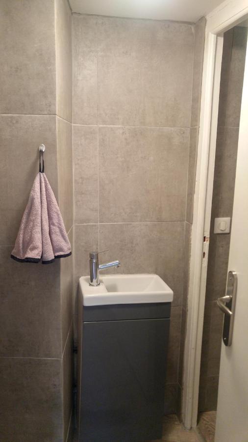 Hostel Du Lapin Blanc Saint-Brieuc Bagian luar foto