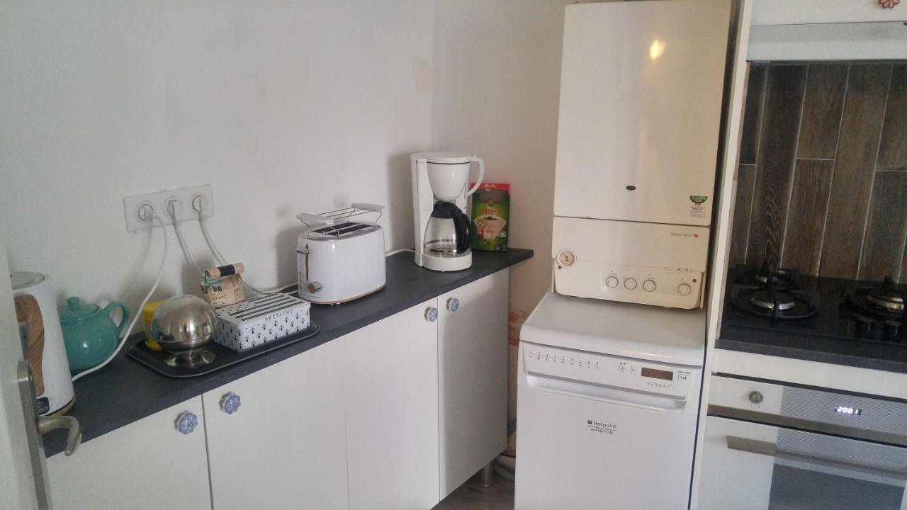 Hostel Du Lapin Blanc Saint-Brieuc Bagian luar foto
